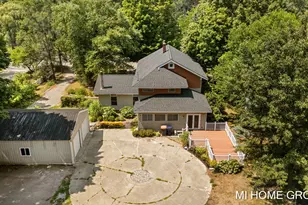 663 Lugers Rd, Holland, MI 49423 - Photo 19