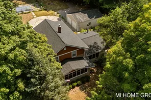 663 Lugers Rd, Holland, MI 49423 - Photo 13