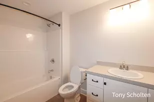 5134 Blendon Mdw Cir, Hudsonville, MI 49426 - Photo 21