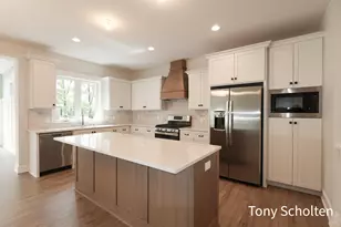 5134 Blendon Mdw Cir, Hudsonville, MI 49426 - Photo 3