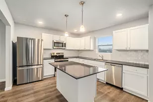 13726 Oasis Ave, Holland, MI 49424 - Photo 5