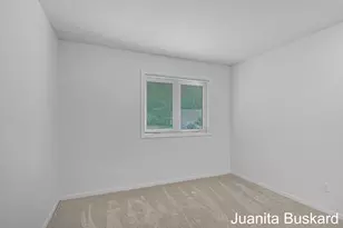 2743 Mulford Dr SE, Grand Rapids, MI 49546 - Photo 27