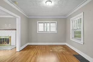 1136 Underwood Ave SE, Grand Rapids, MI 49506 - Photo 9