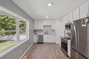 2926 S Sandstone Rd, Jackson, MI 49201 - Photo 5