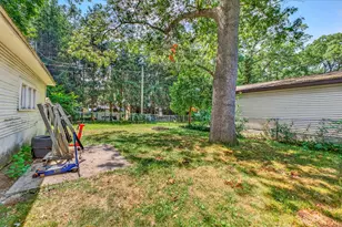 1069 McLaughlin Ave, Muskegon, MI 49442 - Photo 21