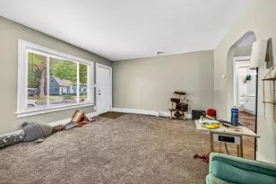 1069 McLaughlin Ave, Muskegon, MI 49442 - Photo 5