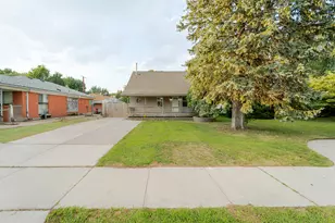 16923 Stephens Dr, Eastpointe, MI 48021 - Photo 5
