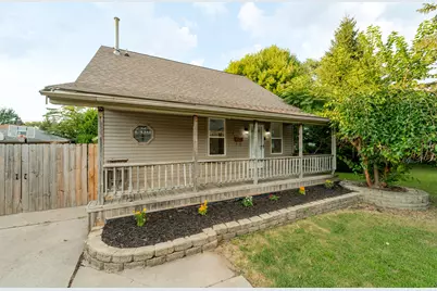 16923 Stephens Drive, Eastpointe, MI 48021 - Photo 1