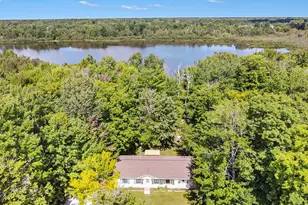 31588 W Birch Shores Dr, Trout Lake, MI 49793 - Photo 9