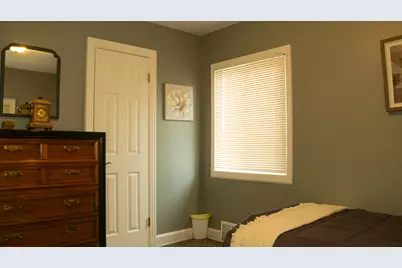 15217 Carlisle Street, Detroit, MI 48205 - Photo 9