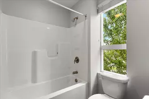 600 Douglas St NW, Grand Rapids, MI 49504 - Photo 17