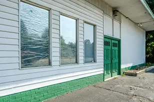 931 E Main St, Benton Harbor, MI 49022 - Photo 1