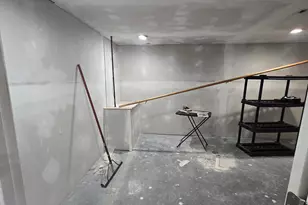 20401 Santa Rosa Dr, Detroit, MI 48221 - Photo 39