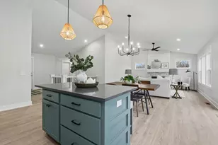 5883 Valley Point Dr, Caledonia, MI 49316 - Photo 7