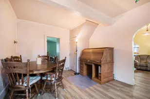 202 Maple St, Three Oaks, MI 49128 - Photo 5