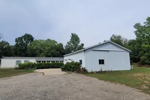 8716 N 80th Ave, Pentwater, MI 49449 - Photo 15
