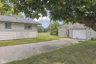 1529 S Pennsylvania Ave, Lansing, MI 48910 - Photo 21