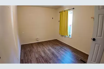 13523 Oaktree Ct, Grand Haven, MI 49417 - Photo 15