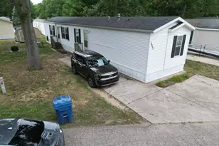 13523 Oaktree Ct, Grand Haven, MI 49417 - Photo 23