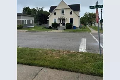 109 W Melendy Street, Ludington, MI 49431 - Photo 3