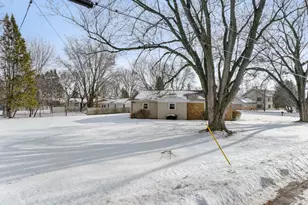 616 Lake Shore Dr, Cadillac, MI 49601 - Photo 37