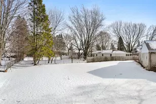 616 Lake Shore Dr, Cadillac, MI 49601 - Photo 35