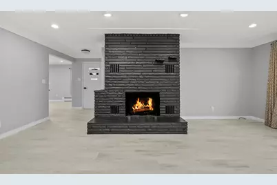 616 Lakeshore Drive, Cadillac, MI 49601 - Photo 9