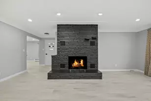 616 Lake Shore Dr, Cadillac, MI 49601 - Photo 9