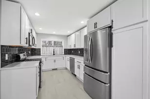 616 Lake Shore Dr, Cadillac, MI 49601 - Photo 17