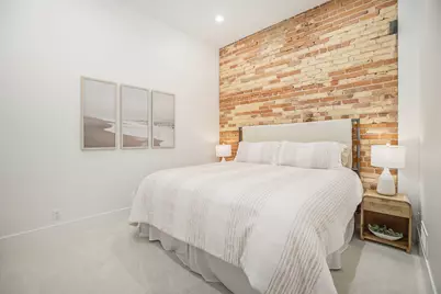 300 Washington Avenue #2, Grand Haven, MI 49417 - Photo 13