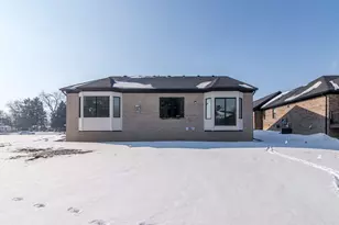 19360 Newburgh Rd, Livonia, MI 48152 - Photo 31