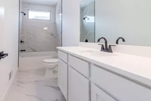 19360 Newburgh Rd, Livonia, MI 48152 - Photo 27