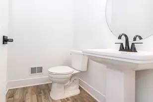 19360 Newburgh Rd, Livonia, MI 48152 - Photo 29