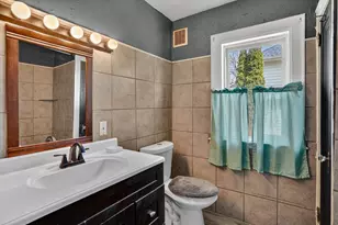 226 E High St, Jackson, MI 49203 - Photo 23