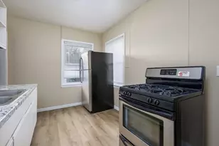 17656 Toepfer Dr, Eastpointe, MI 48021 - Photo 5