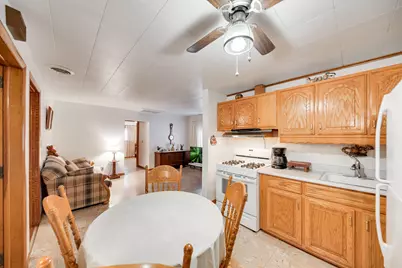 306 E Indiana Street, New Buffalo, MI 49117 - Photo 11