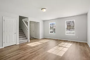 2034 Kristin Ct, Muskegon, MI 49442 - Photo 3