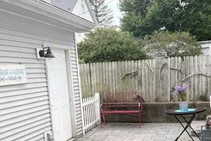 1008 Wayne St, Saint Joseph, MI 49085 - Photo 7