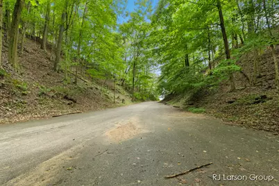 1007 Orchard Avenue, South Haven, MI 49090 - Photo 39