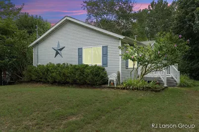 1007 Orchard Avenue, South Haven, MI 49090 - Photo 1