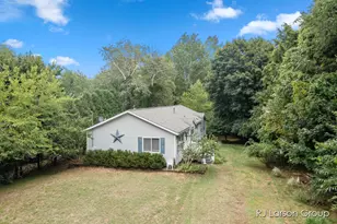 1007 Orchard Ave, South Haven, MI 49090 - Photo 1