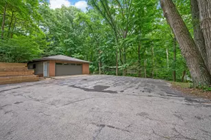 9555 Dunewood Dr, Bridgman, MI 49106 - Photo 5