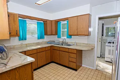 67003 Lakeshore Drive, Dowagiac, MI 49047 - Photo 3