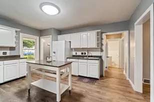 1050 Maynard Ave, Jackson, MI 49202 - Photo 17