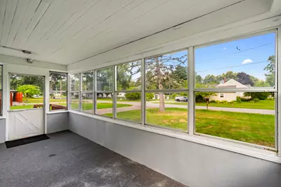 1050 Maynard Avenue, Jackson, MI 49202 - Photo 7