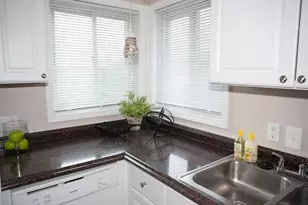 14255 Cavell St, Livonia, MI 48154 - Photo 5