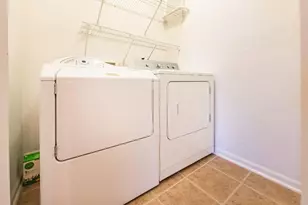 854 W Summerfield Glen Circle W, Ann Arbor, MI 48103 - Photo 11