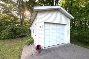 264 Hubbard St, South Haven, MI 49090 - Photo 5