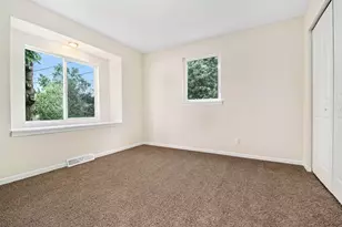 8687 Lilac Ln, Berrien Springs, MI 49103 - Photo 9