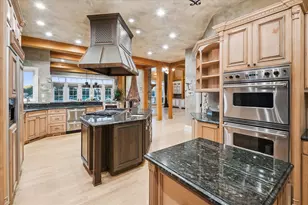 4349 Island View Dr, Fenton, MI 48430 - Photo 11